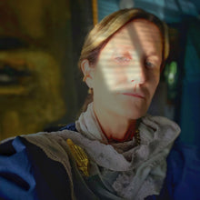 Cargar imagen en el visor de la galería, Broche Magnolia