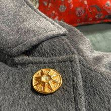 Cargar imagen en el visor de la galería, Broche Vintage Muse