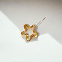 Cargar imagen en el visor de la galería, Broche Vintage Luc