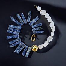 Cargar imagen en el visor de la galería, Collar Aquila Sodalita