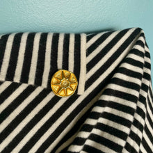 Cargar imagen en el visor de la galería, Broche Vintage Muse