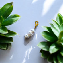 Cargar imagen en el visor de la galería, Colgante Broche Pāru