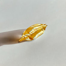 Cargar imagen en el visor de la galería, Broche Magnolia