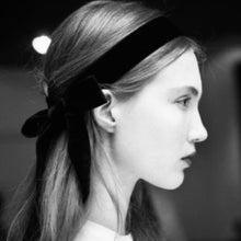 Cargar imagen en el visor de la galería, Cinta Navy Blue White Spike