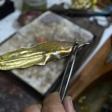 Cargar imagen en el visor de la galería, Tocado Magnolia