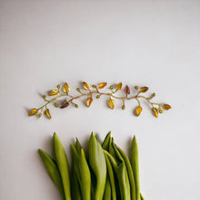 Cargar imagen en el visor de la galería, Tocado/ Broche Celebrate ARRIENDO