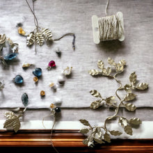 Cargar imagen en el visor de la galería, Tocado/Broche Onirico Silver ARRIENDO