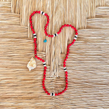 Cargar imagen en el visor de la galería, Colgante Broche Cervo