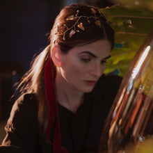 Cargar imagen en el visor de la galería, Tocado/ Broche Celebrate ARRIENDO