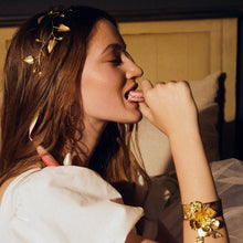 Cargar imagen en el visor de la galería, Tocado/ Broche Celebrate ARRIENDO