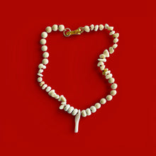 Cargar imagen en el visor de la galería, Collar Off White
