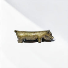 Cargar imagen en el visor de la galería, Chanchito Bronce Giuseppe Inglés
