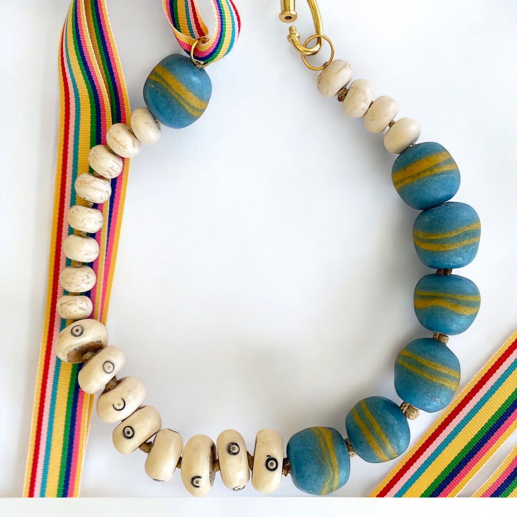 Collar Isis
