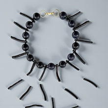 Cargar imagen en el visor de la galería, Collar Nox
