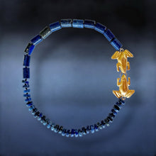 Cargar imagen en el visor de la galería, Collar Heqet Lapizlazuli
