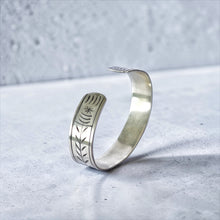 Cargar imagen en el visor de la galería, Pulsera Kiron
