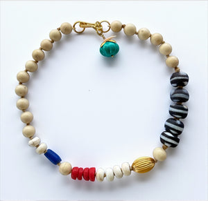 Collar Uma