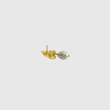 Cargar imagen en el visor de la galería, Aros Anastasia Petit Pearl - Par

