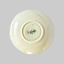 Cargar imagen en el visor de la galería, Plato Porcelana Crown Inglés Mediano
