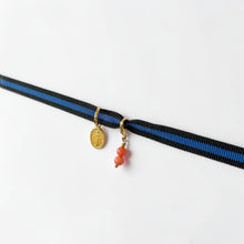 Cargar imagen en el visor de la galería, Colgante Caviar
