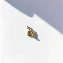 Cargar imagen en el visor de la galería, Broche Vintage Virgule
