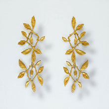 Cargar imagen en el visor de la galería, Aro Micelia Left
