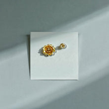 Cargar imagen en el visor de la galería, Broche Pin Amelia
