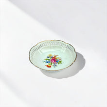 Cargar imagen en el visor de la galería, Pocillo Porcelana Pintado a Mano Japonés Chico
